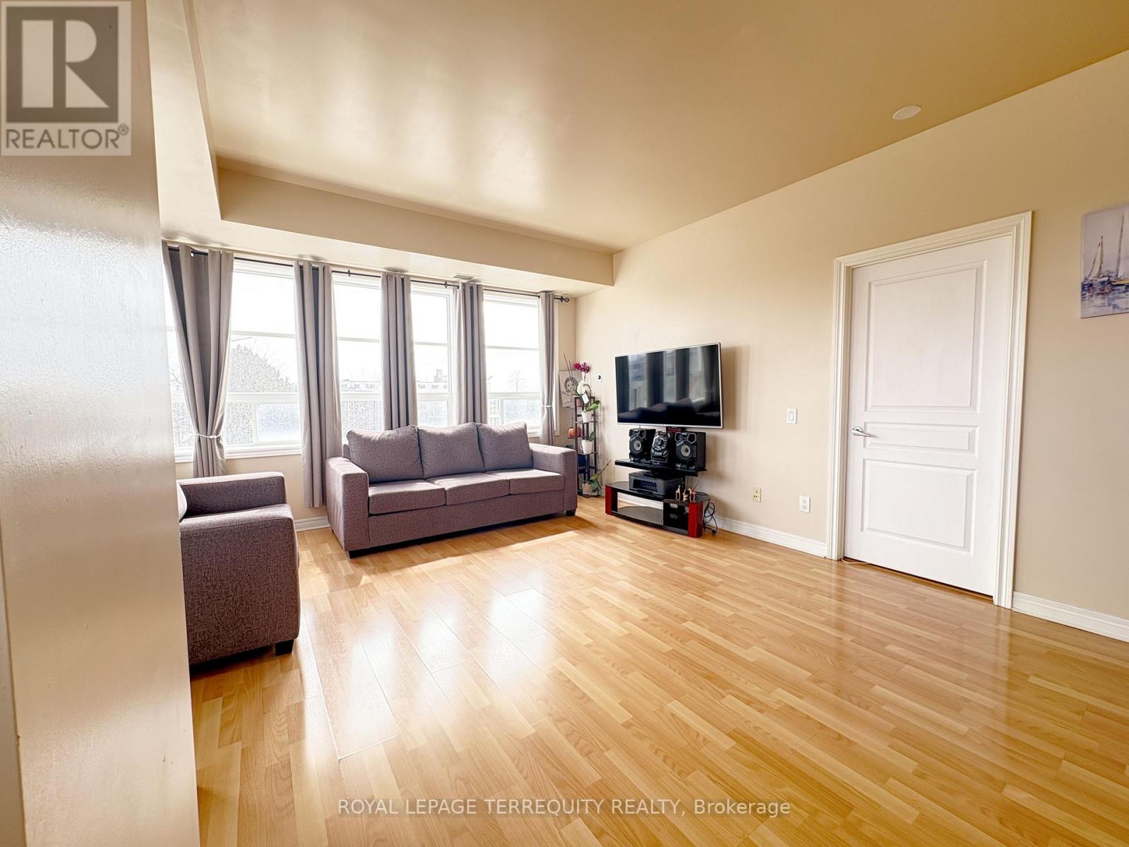 #217 1415 LAWRENCE AVENUE W - 11