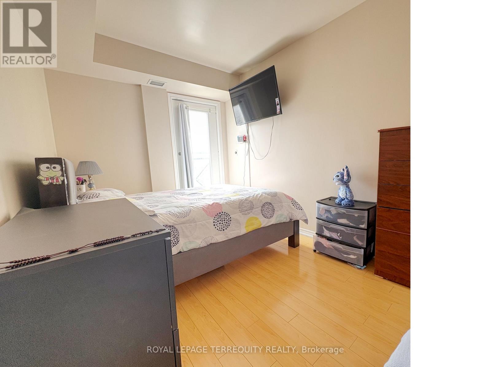 #217 1415 LAWRENCE AVENUE W - 20