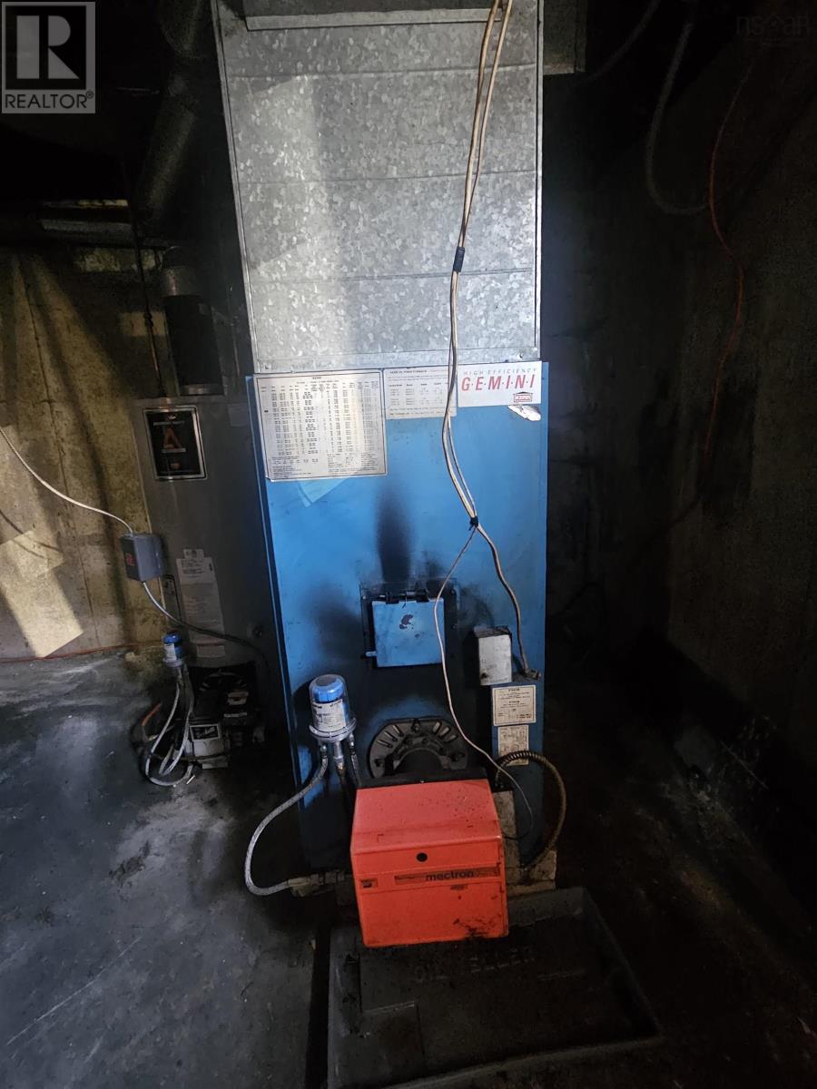 Property 23 of 27 of 105 Mitchell Avenue