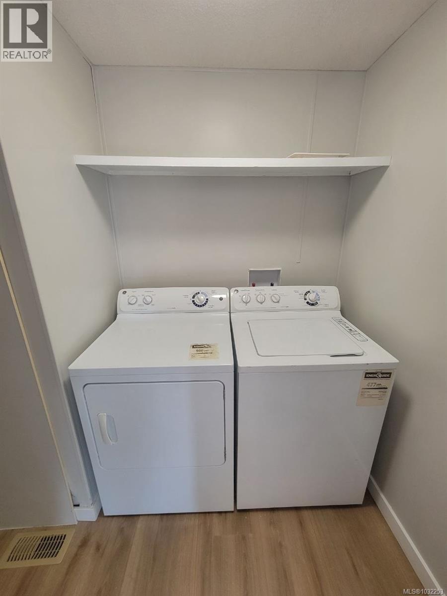 #8 7871 WEST COAST RD - 7