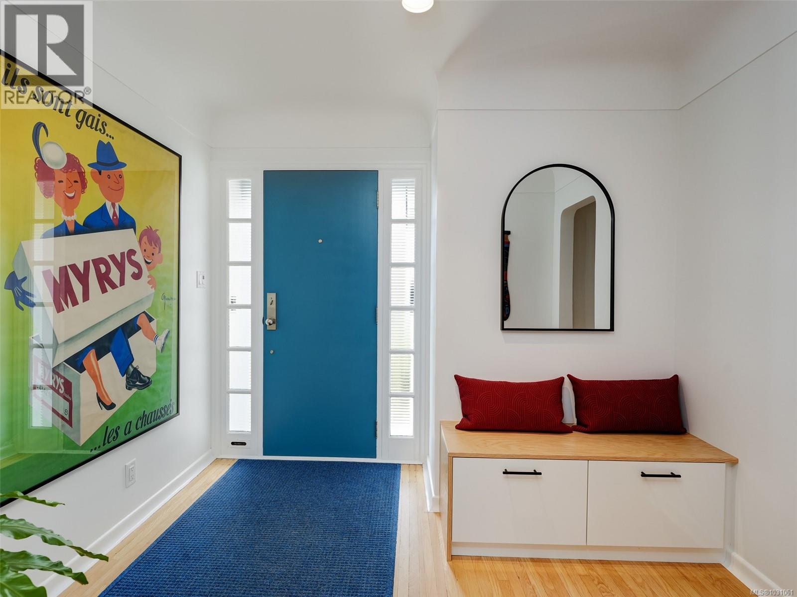  2420 Bowker Avenue, Oak Bay