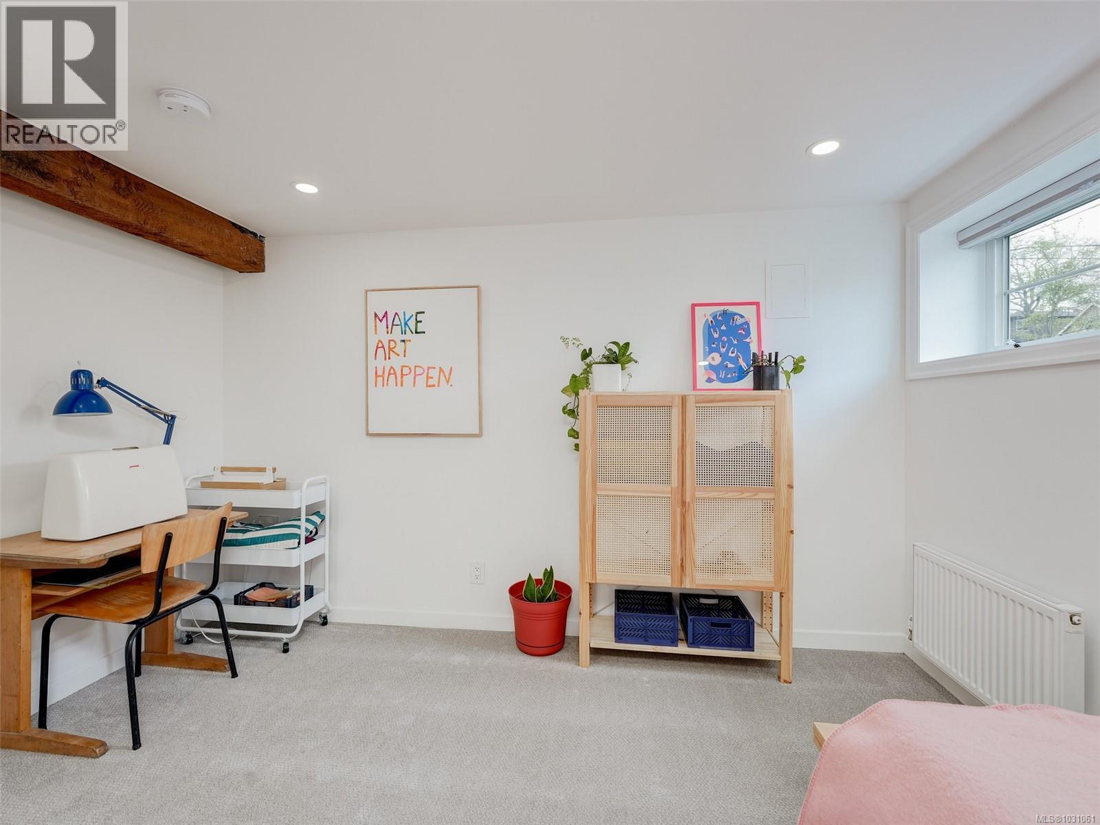  2420 Bowker Avenue, Oak Bay