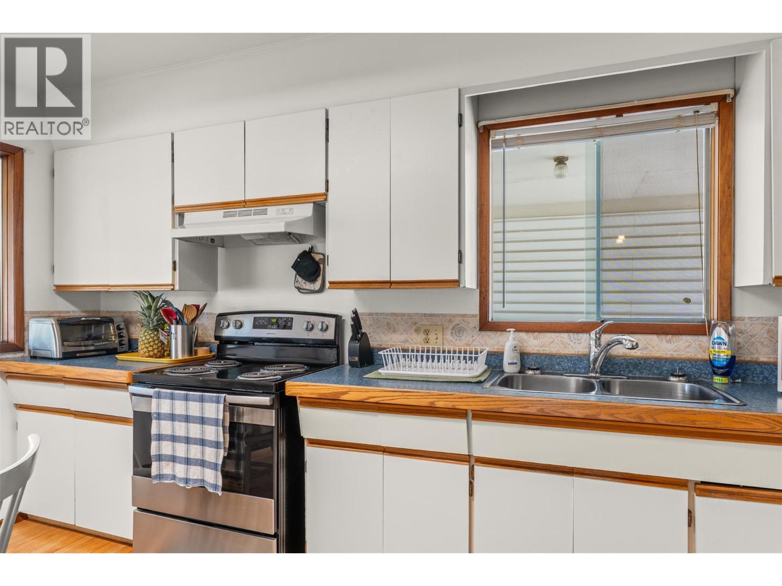 1509 37 Avenue, Vernon