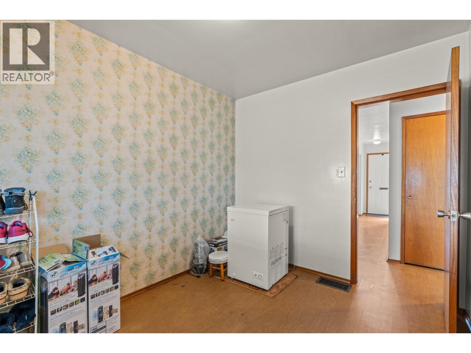 1509 37 Avenue, Vernon