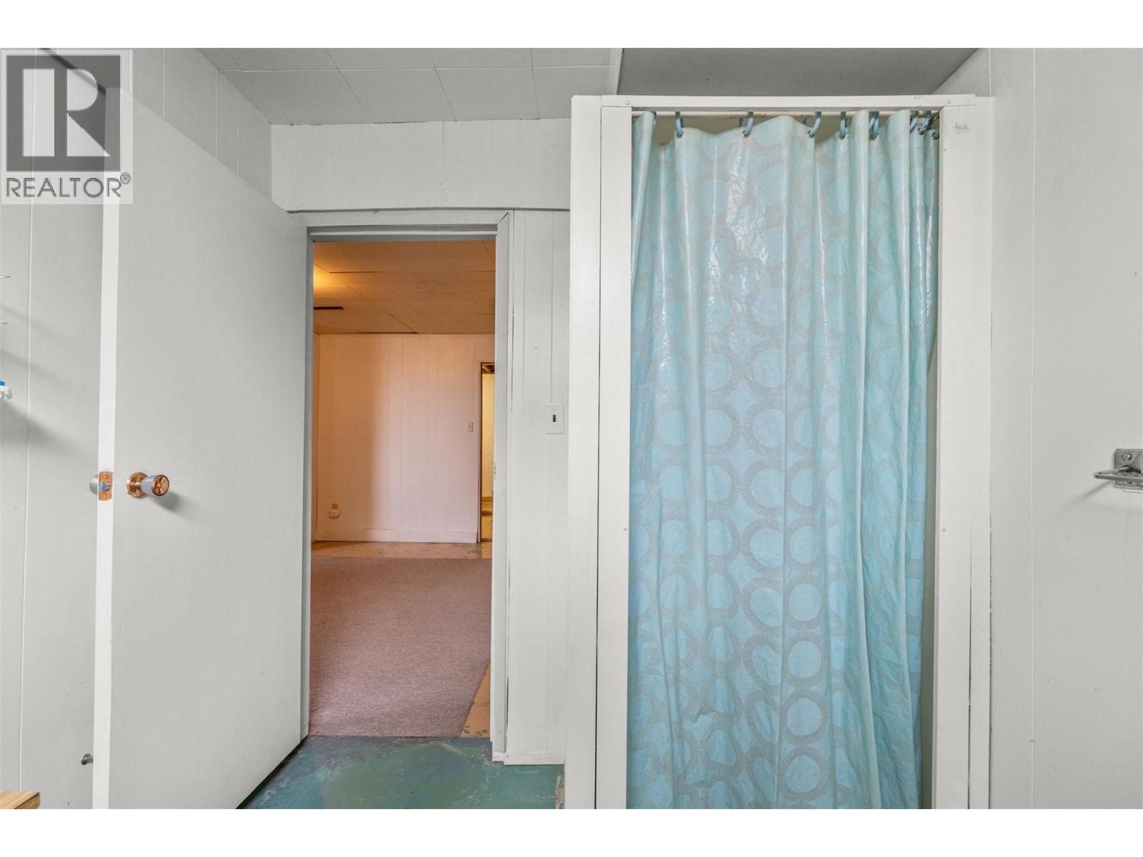 1509 37 Avenue, Vernon