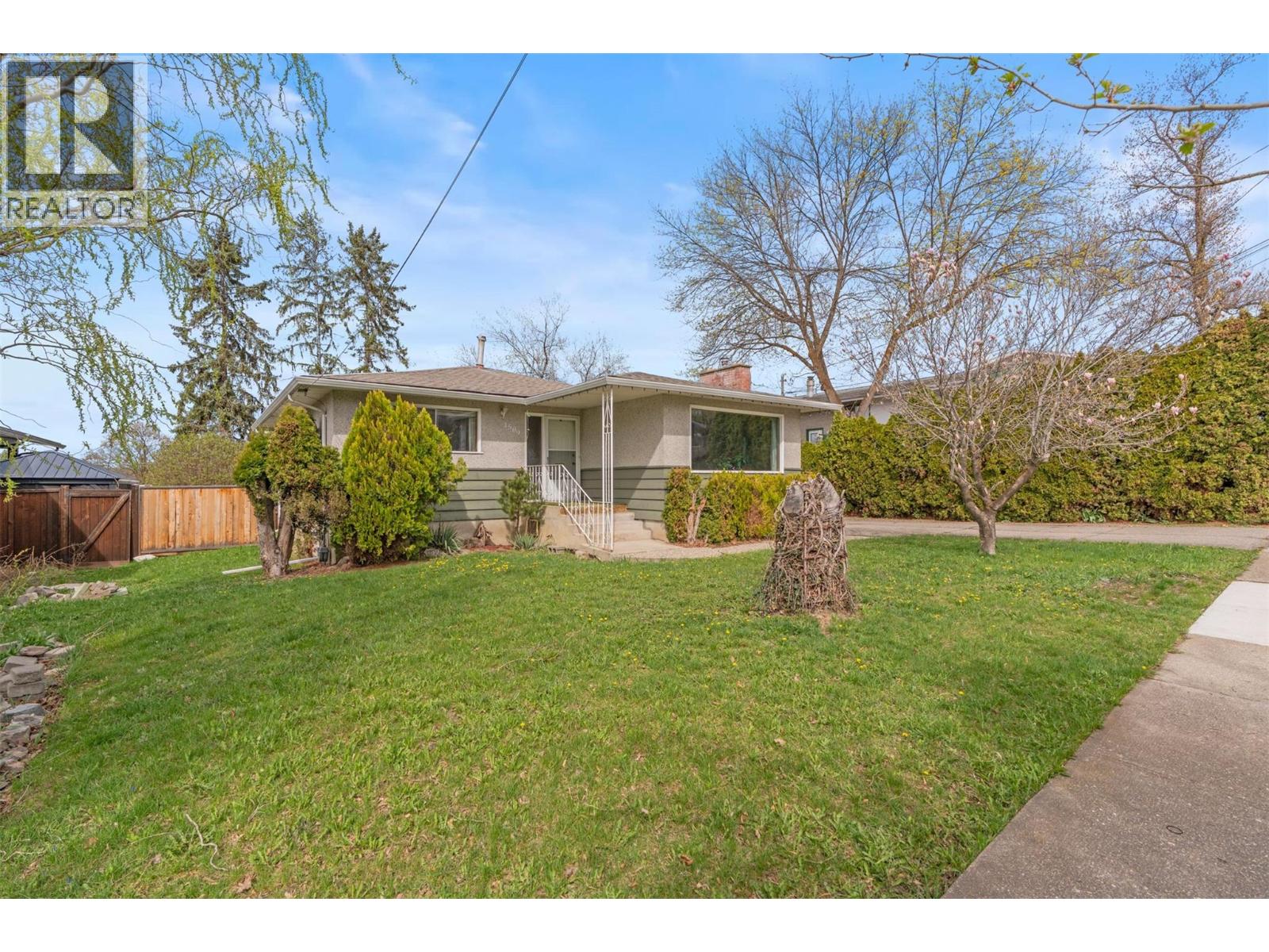 1509 37 Avenue, Vernon