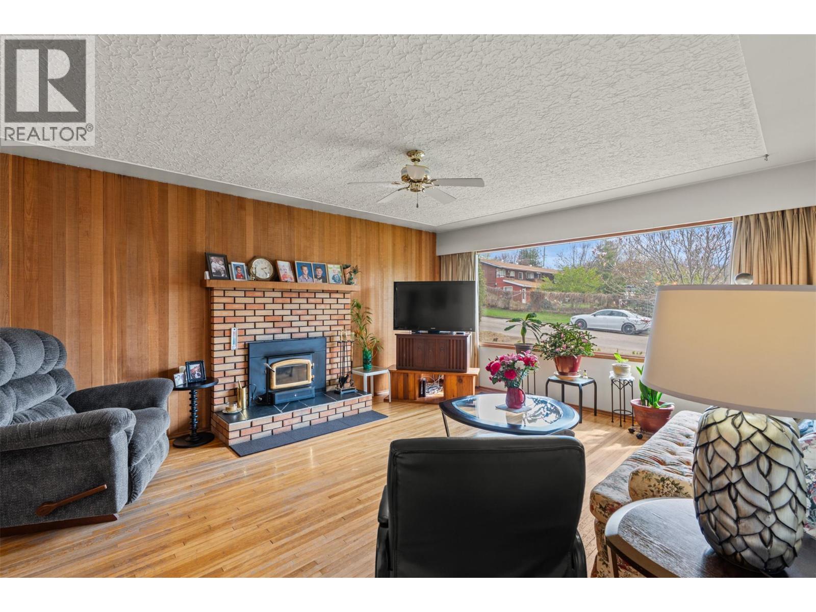 1509 37 Avenue, Vernon