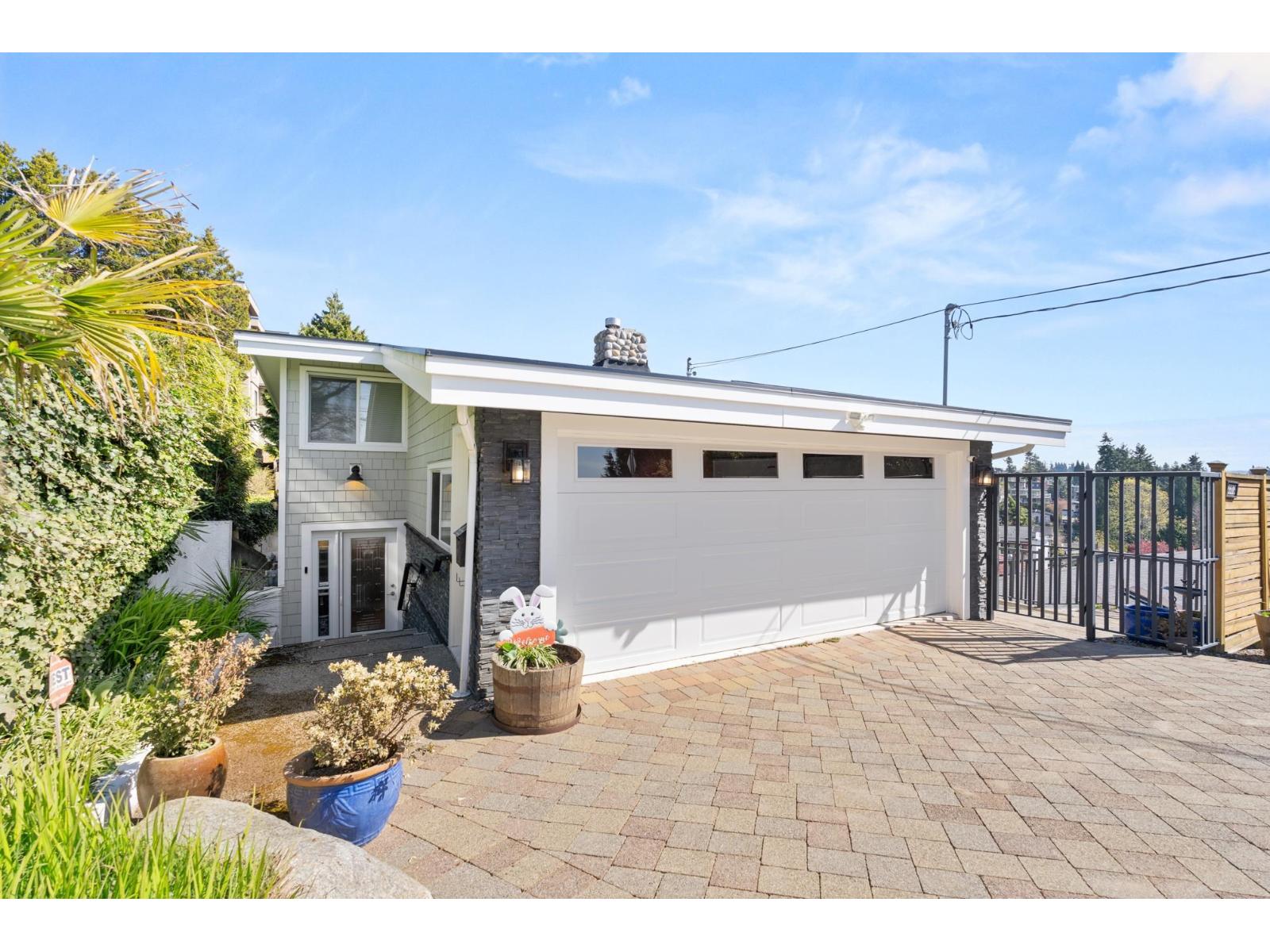 15535 ROYAL AVENUE, White Rock