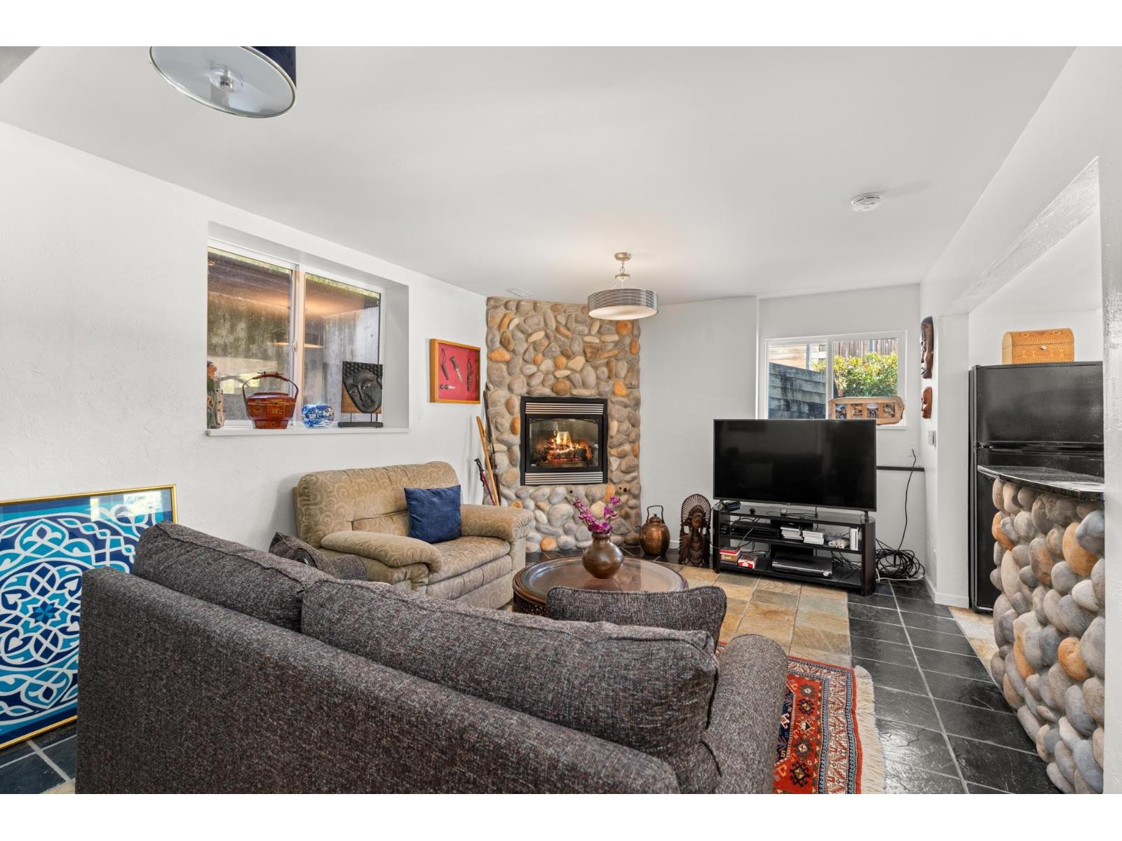 15535 ROYAL AVENUE, White Rock