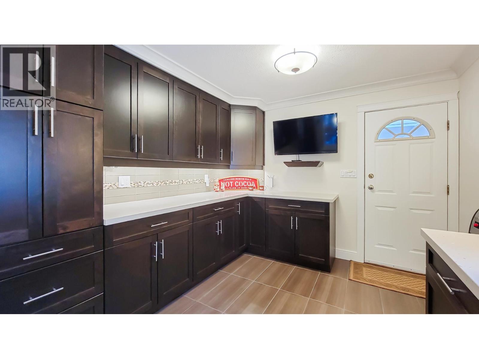 3153 JERVIS STREET, Port Coquitlam
