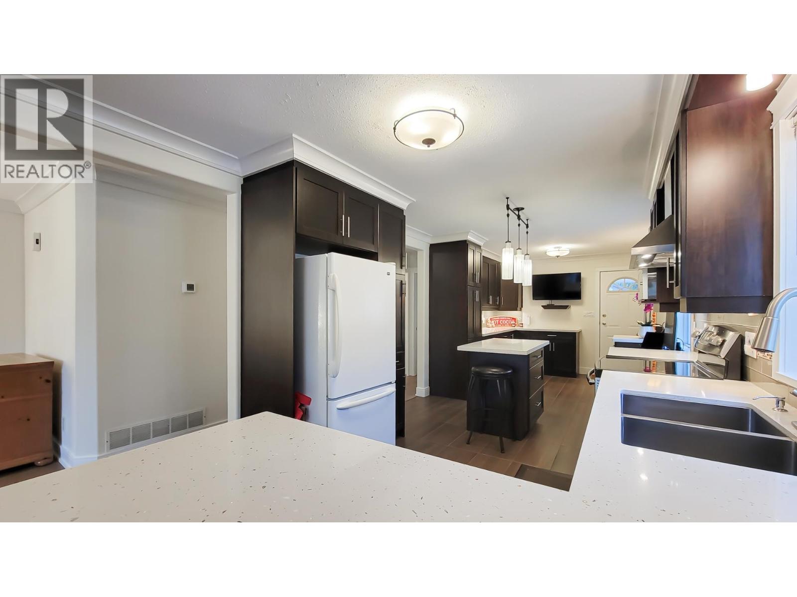 3153 JERVIS STREET, Port Coquitlam