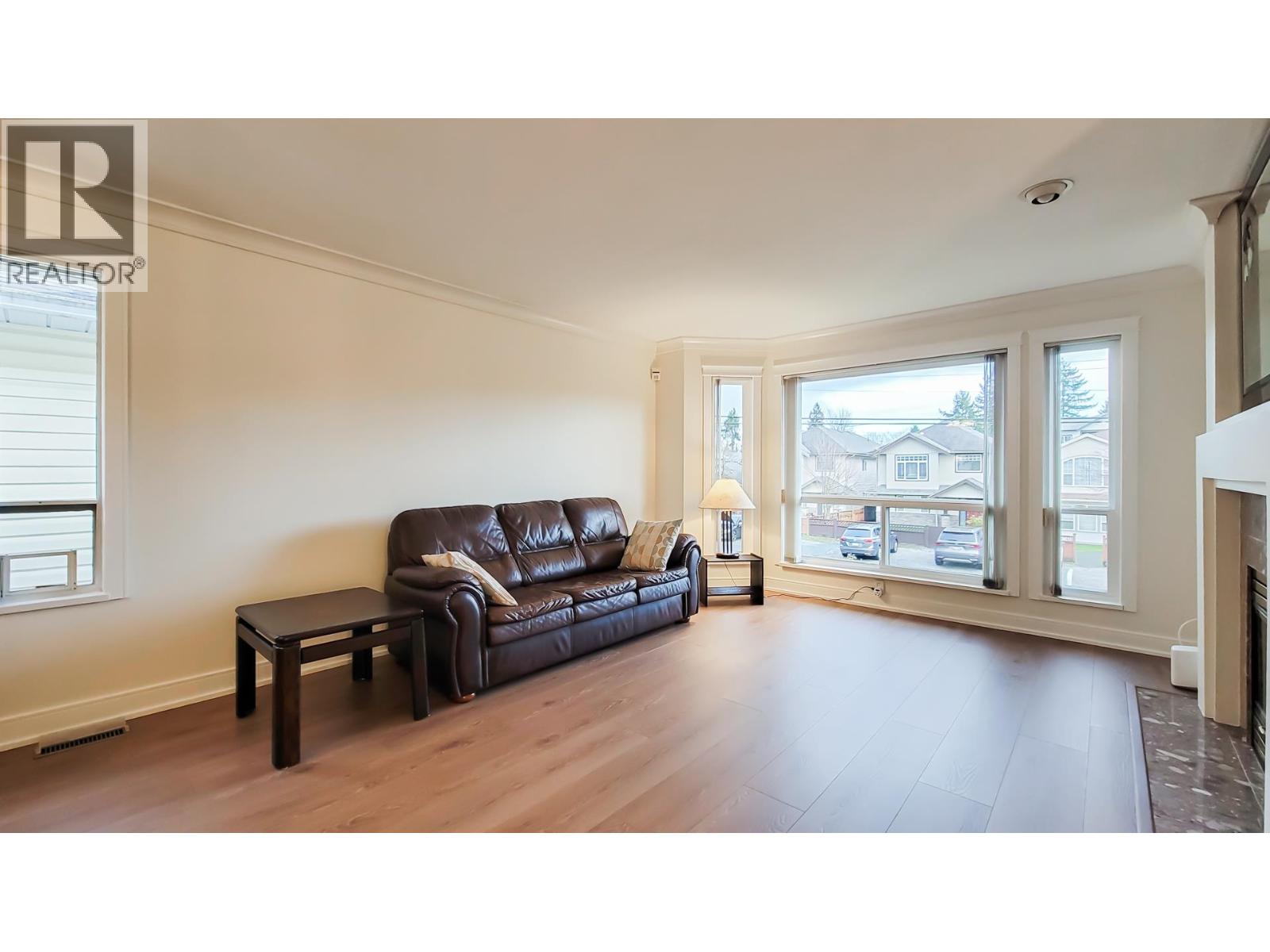 3153 JERVIS STREET, Port Coquitlam