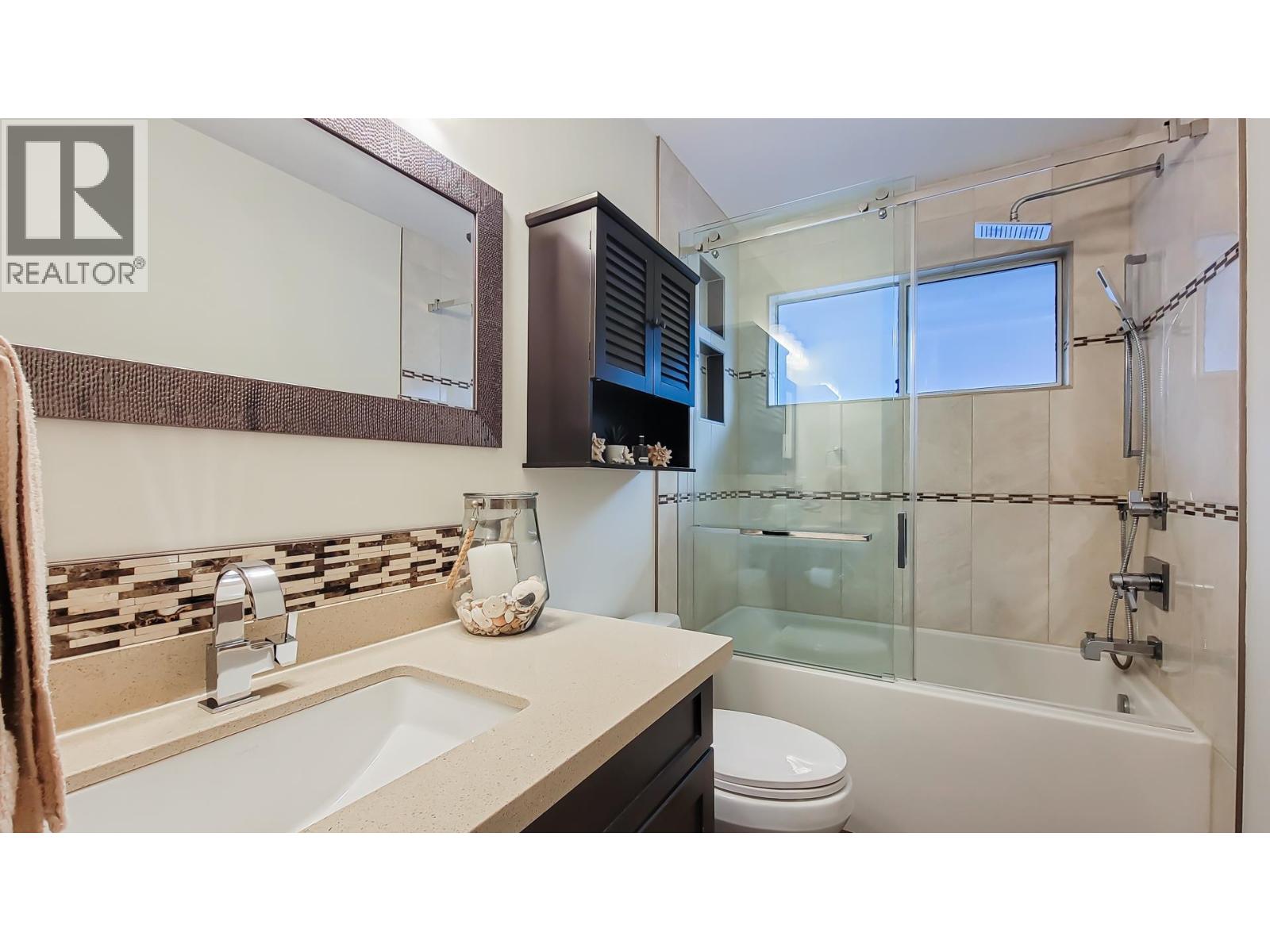 3153 JERVIS STREET, Port Coquitlam