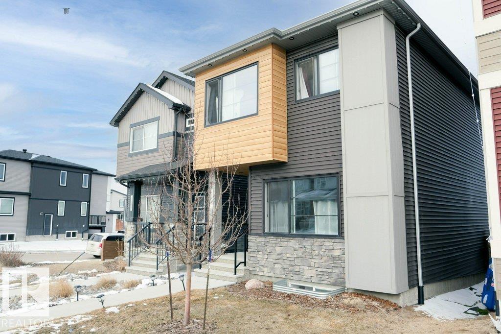 266 CHARLESWORTH DR SW - 2