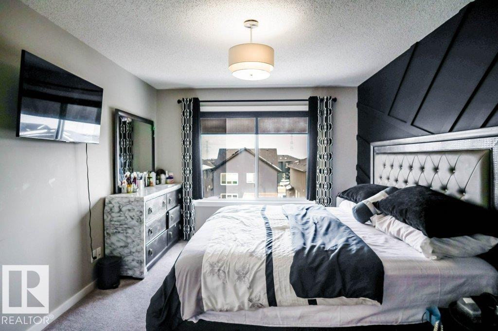 266 CHARLESWORTH DR SW - 20