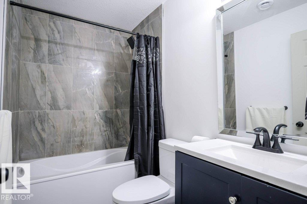 266 CHARLESWORTH DR SW - 17
