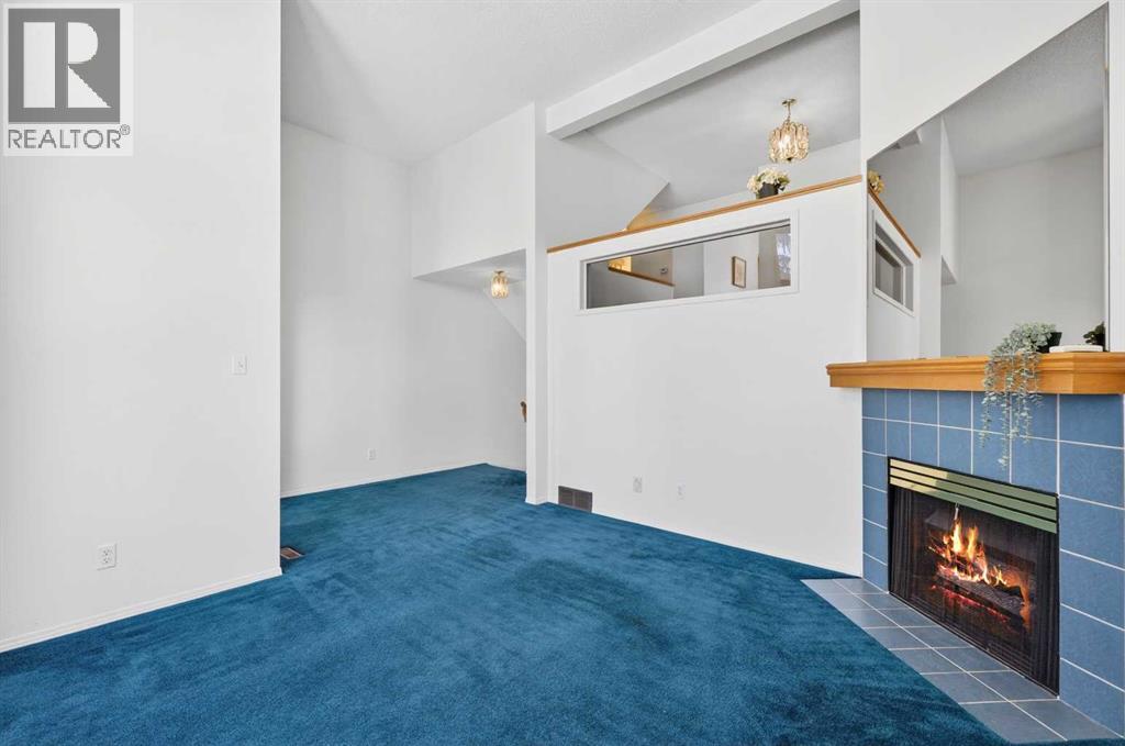 Single Family House 4 Level for Sale in  Hawkstone Manor NW Hawkwood Calgary 