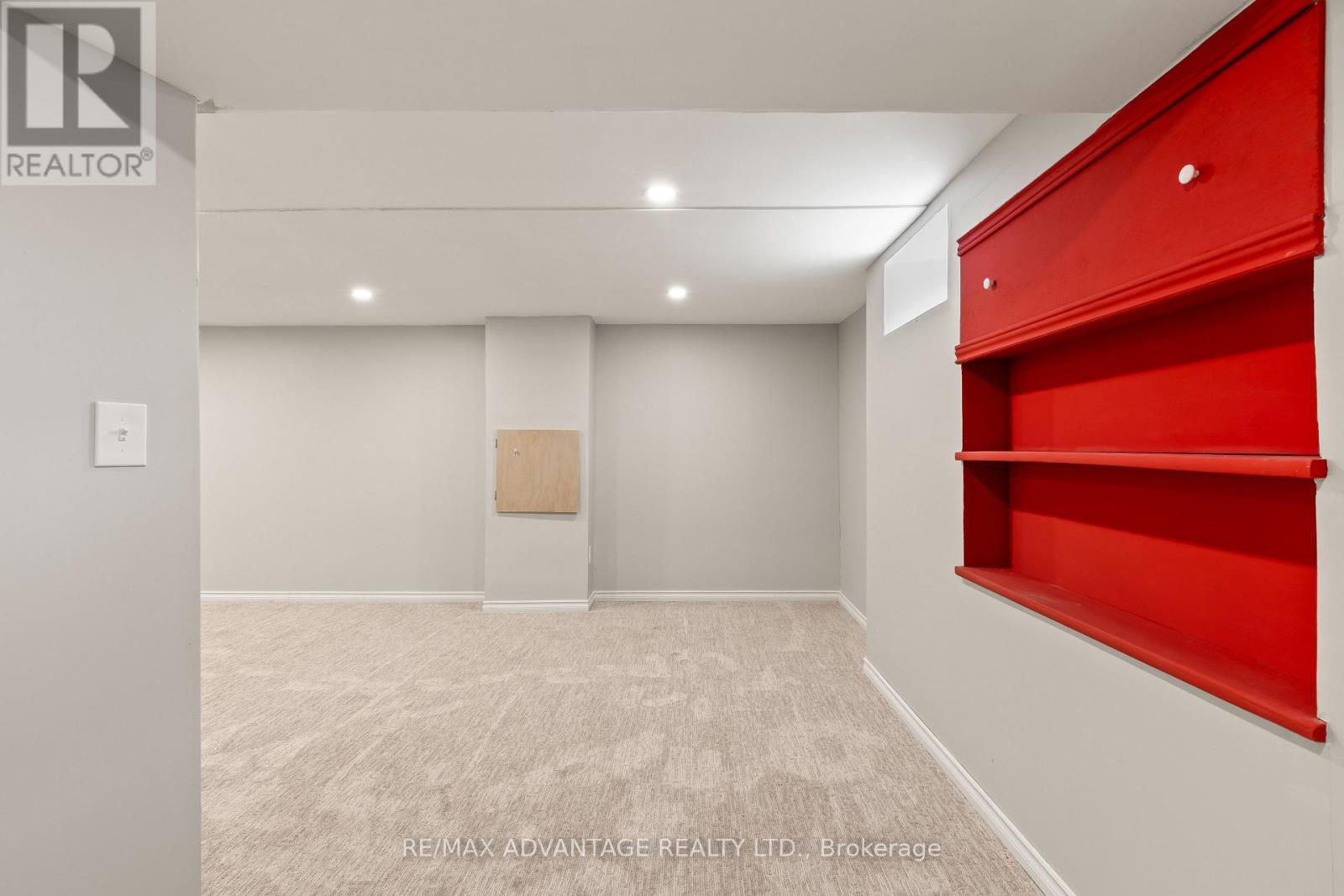 1920 DULUTH CRESCENT Property Photo