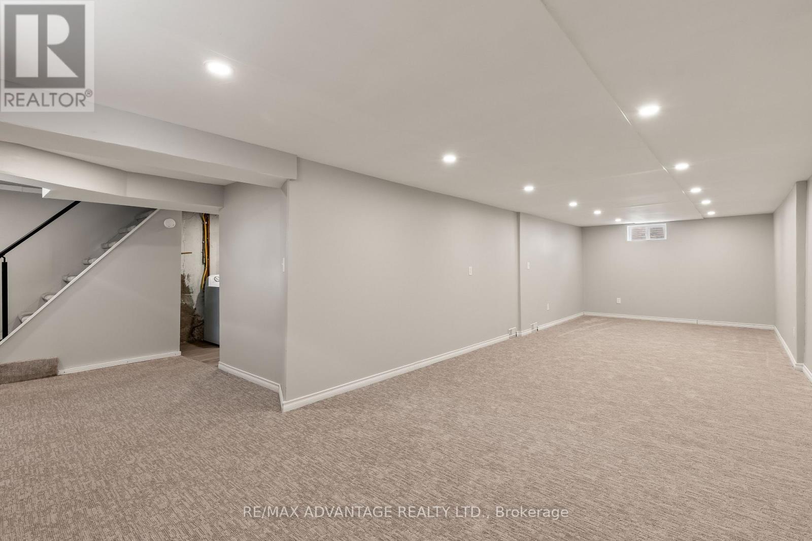 1920 DULUTH CRESCENT Property Photo