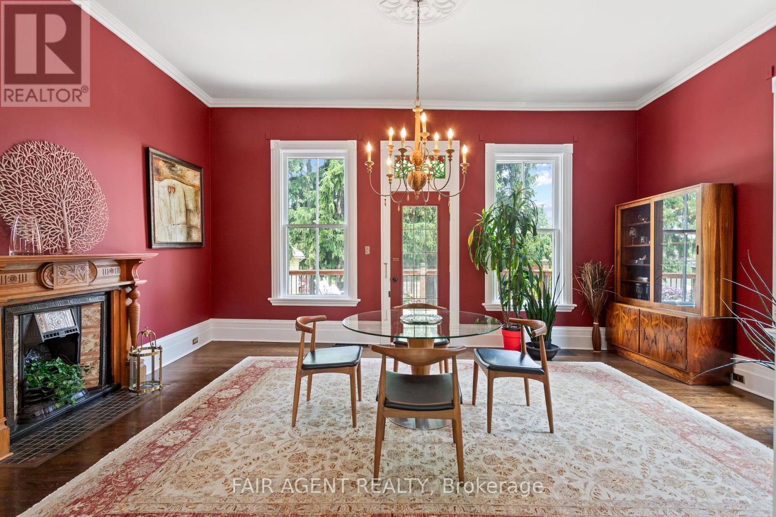 26 DALY AVENUE — photo 14