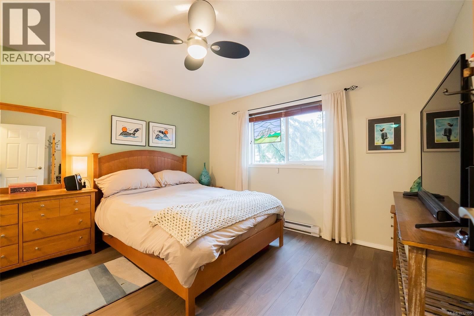4080 Salal Dr - 28