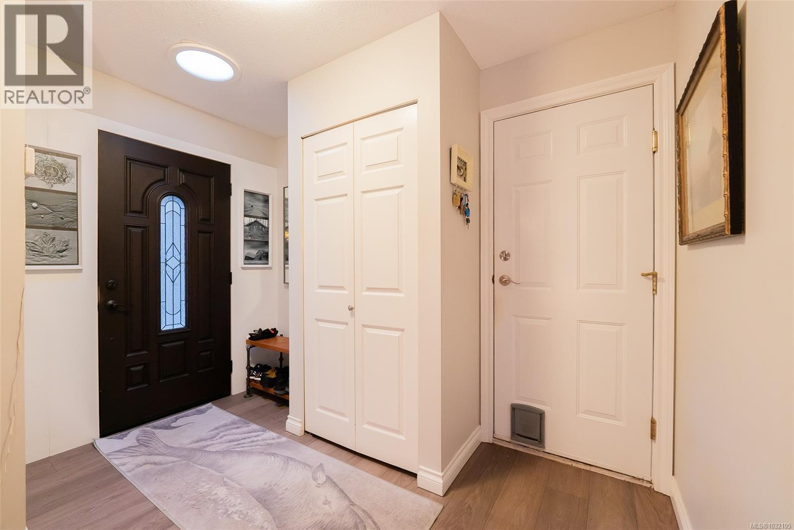 4080 Salal Dr - 13