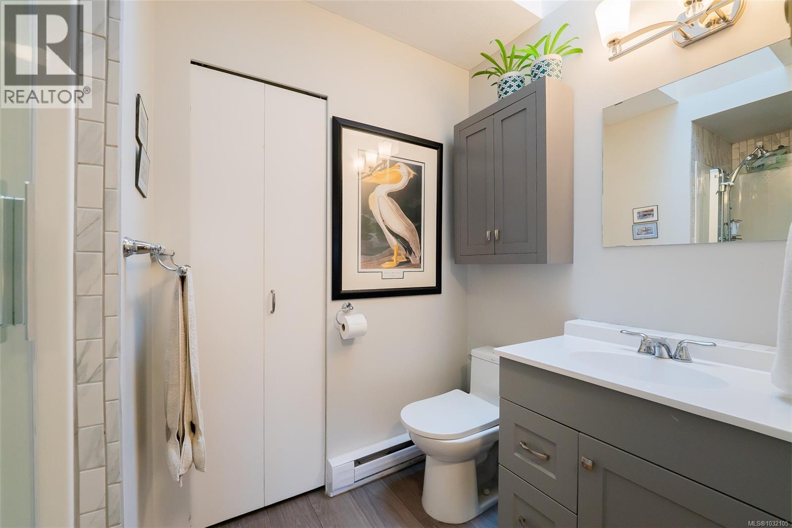 4080 Salal Dr - 30