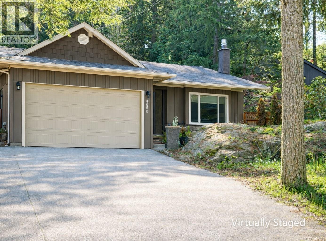 4080 Salal Dr - 1