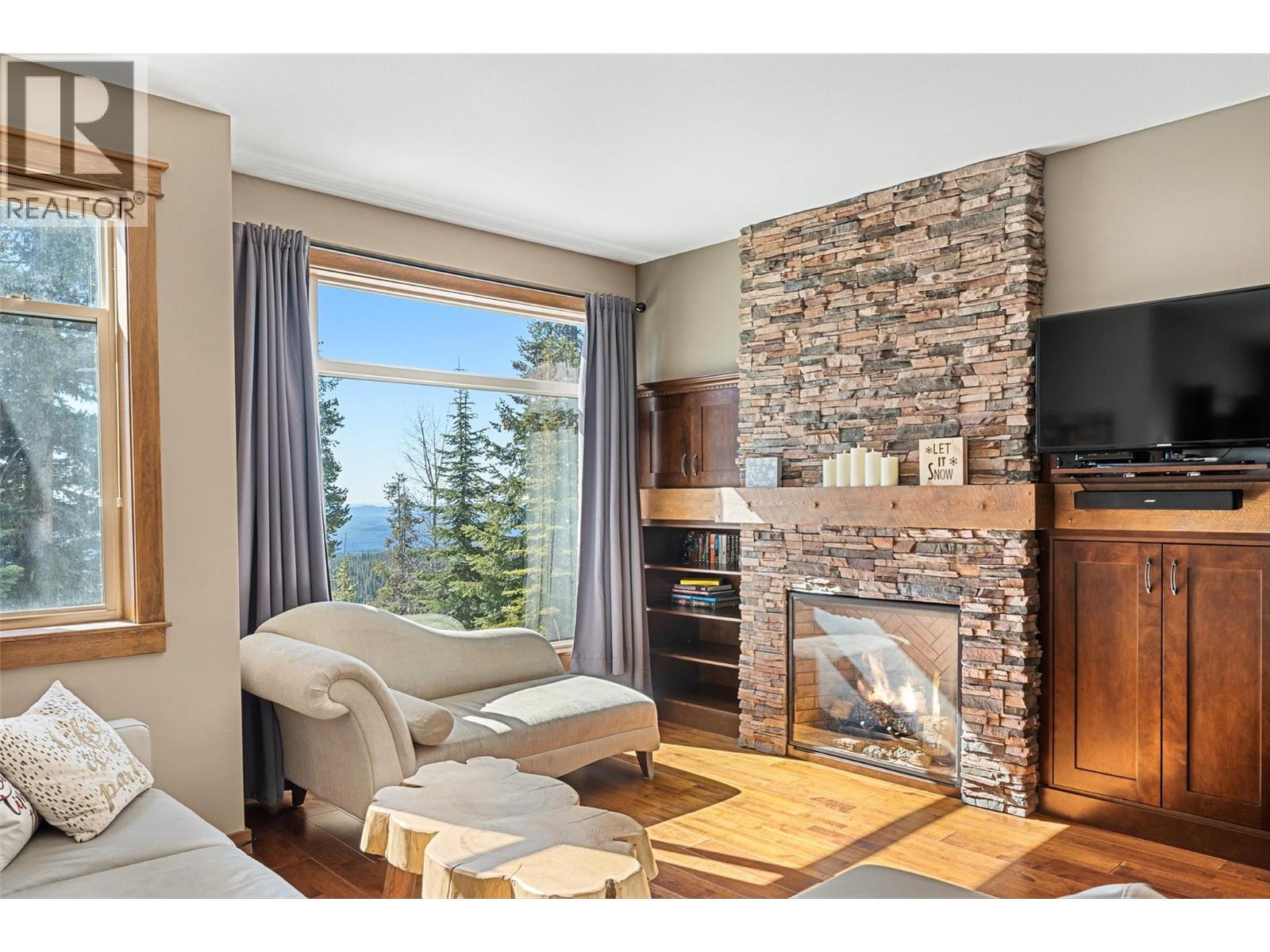 5895 Snow Pines Way Unit# 2, Big White