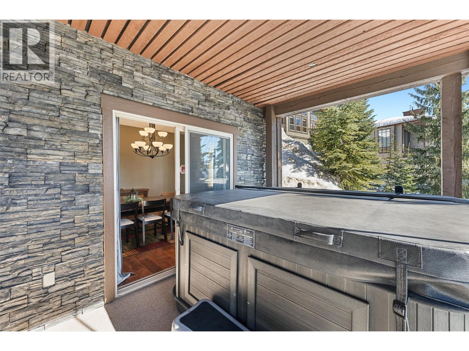 5895 Snow Pines Way Unit# 2, Big White
