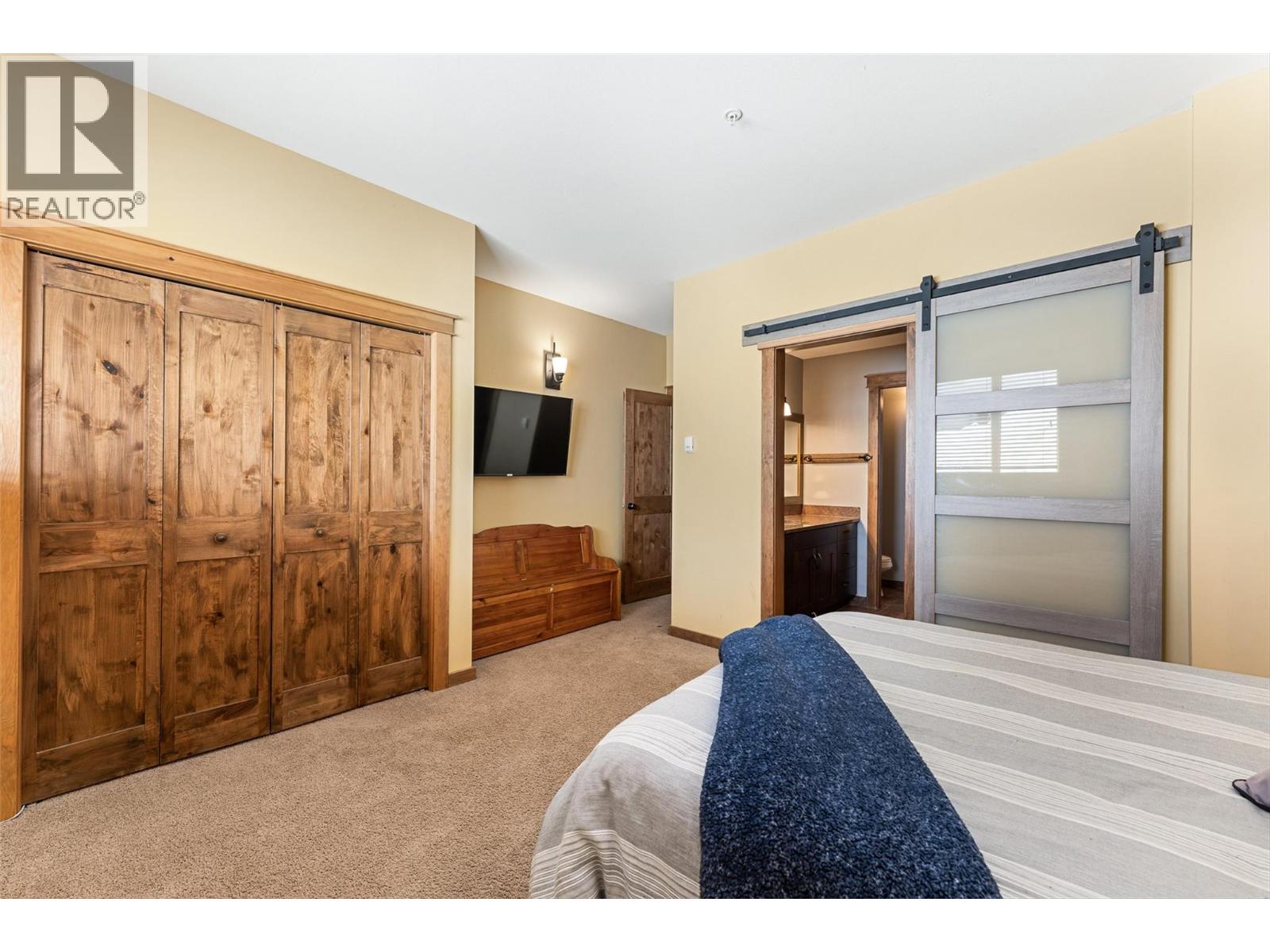 5895 Snow Pines Way Unit# 2, Big White