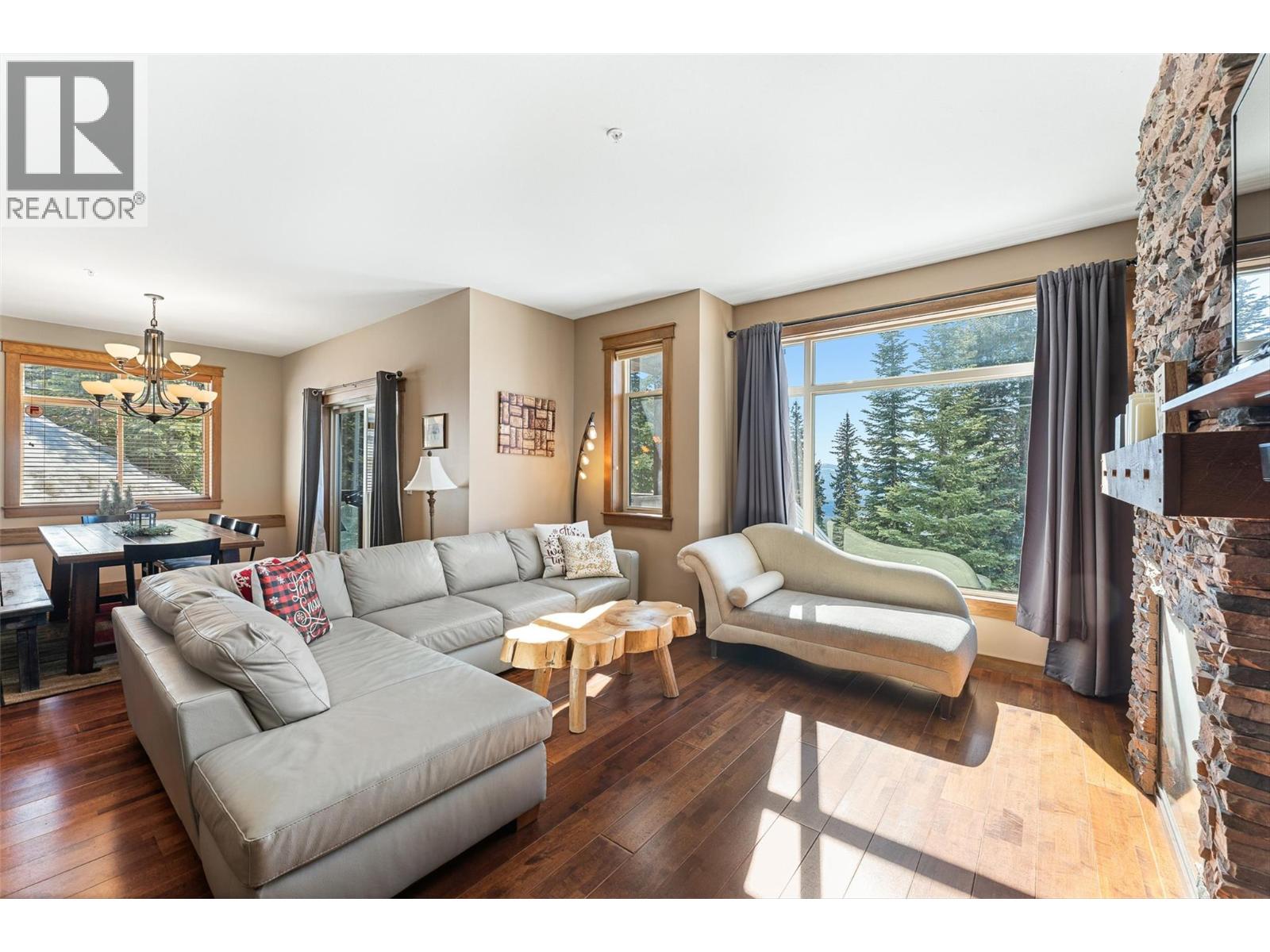 5895 Snow Pines Way Unit# 2, Big White