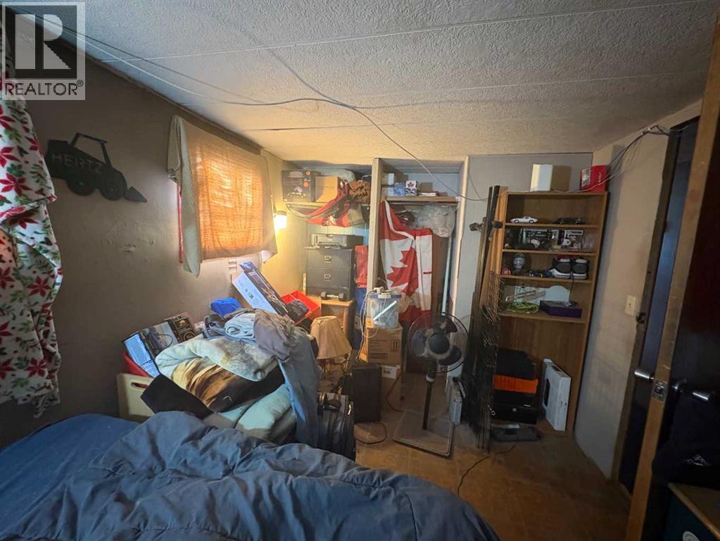 #34, 5311 60 STREET - 16