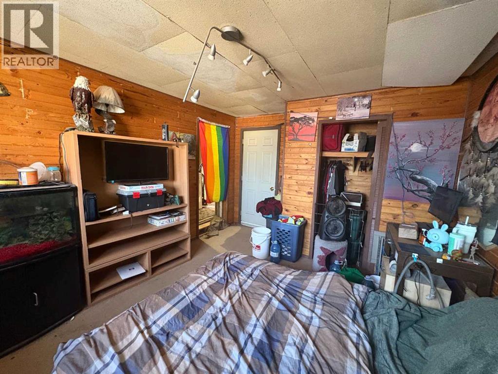 #34, 5311 60 STREET - 22