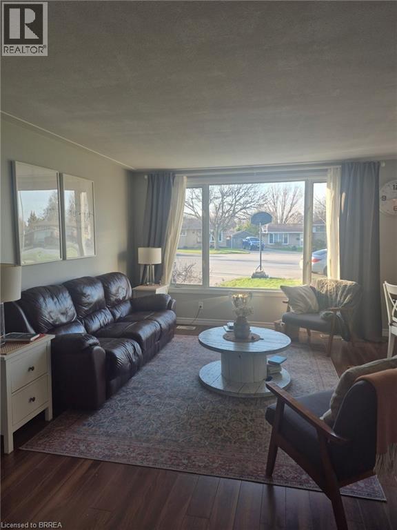 9 GAILMOUNT Court, Brantford, Ontario N3R3A4 - Photo 3