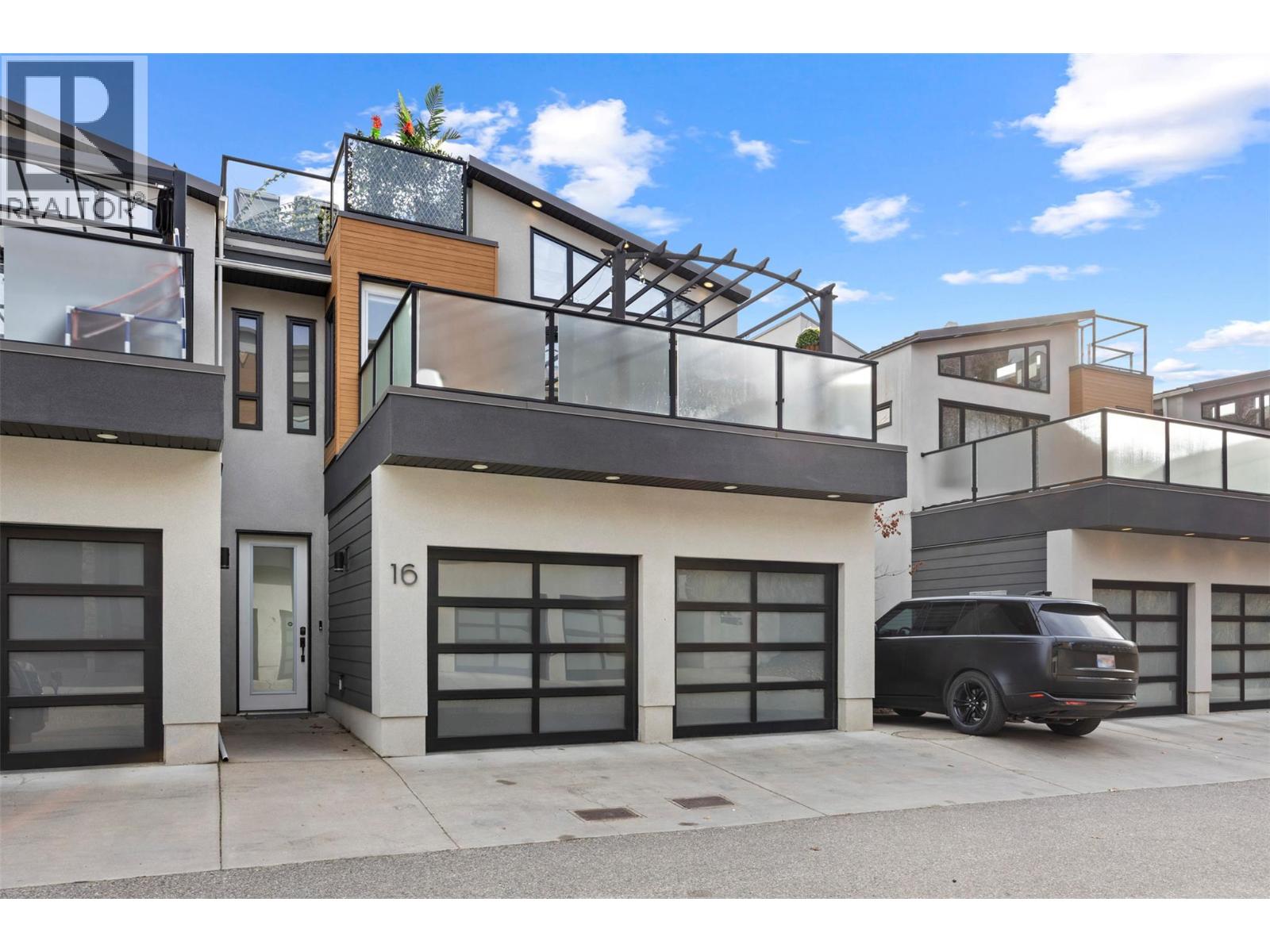 16 1818 Peak Point Court, West Kelowna