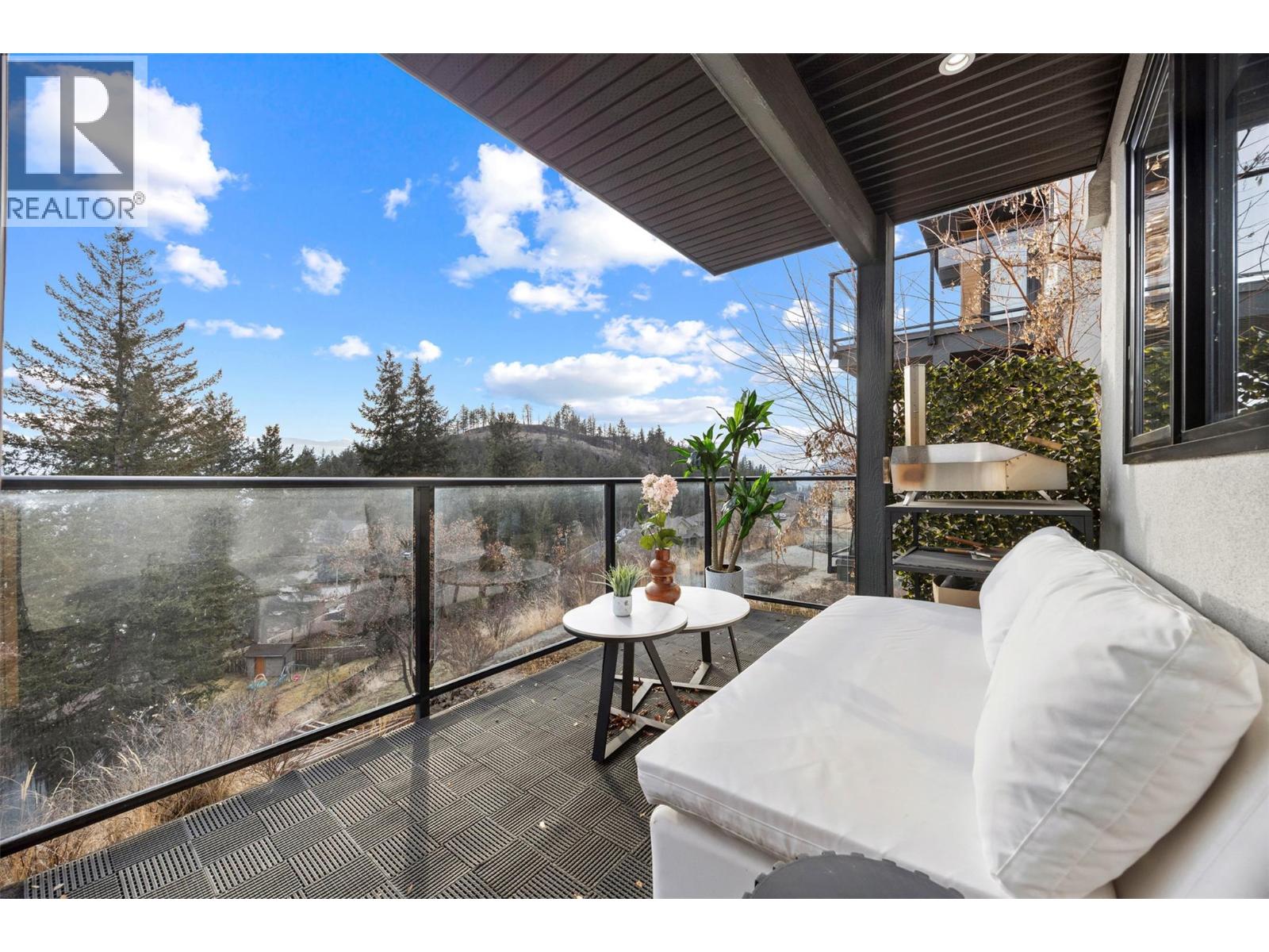 16 1818 Peak Point Court, West Kelowna