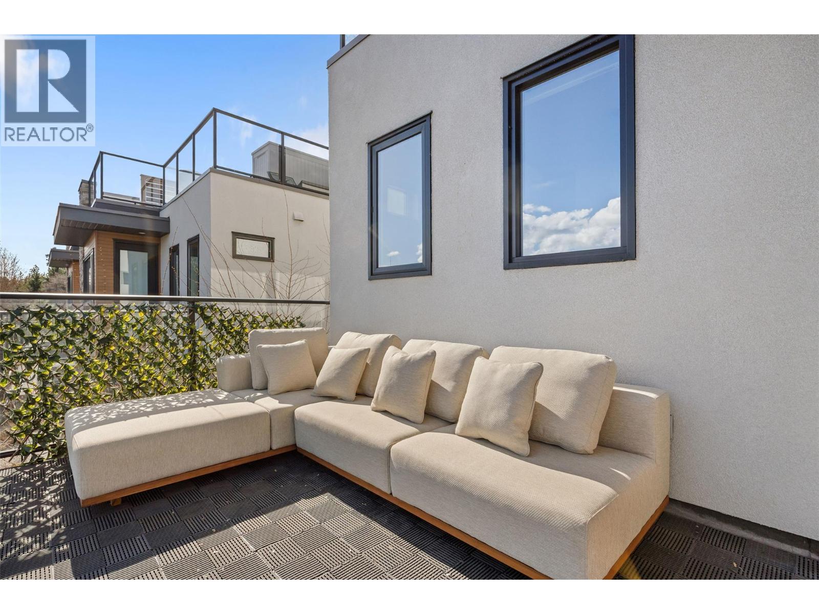 16 1818 Peak Point Court, West Kelowna