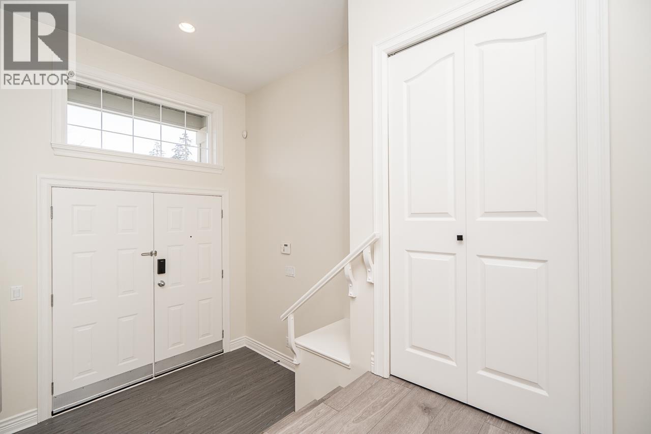 3398 PLATEAU BOULEVARD, Coquitlam