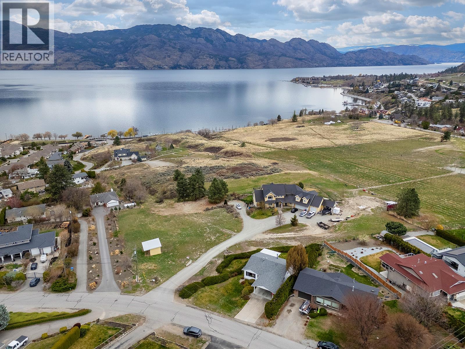  3712 Carrall Road, West Kelowna