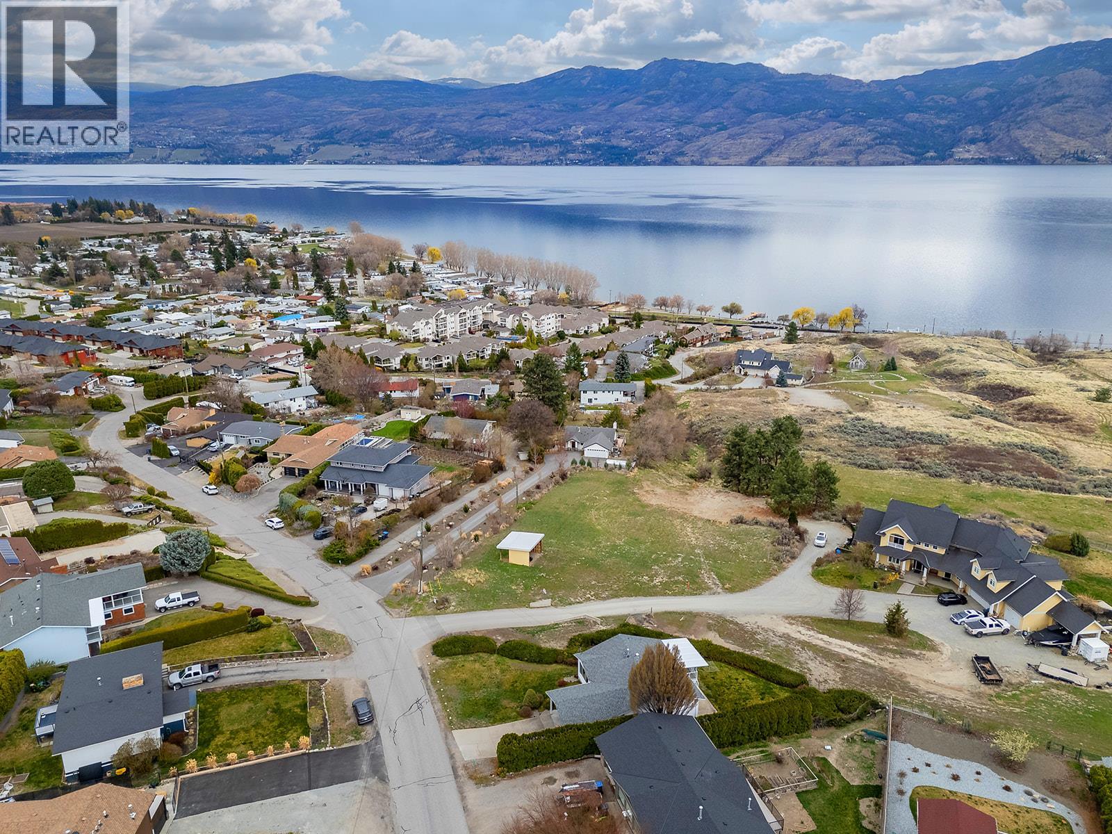  3712 Carrall Road, West Kelowna