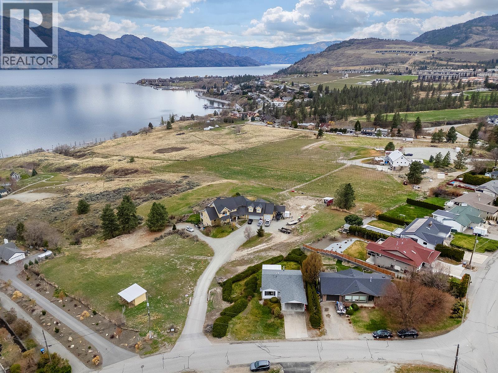  3712 Carrall Road, West Kelowna