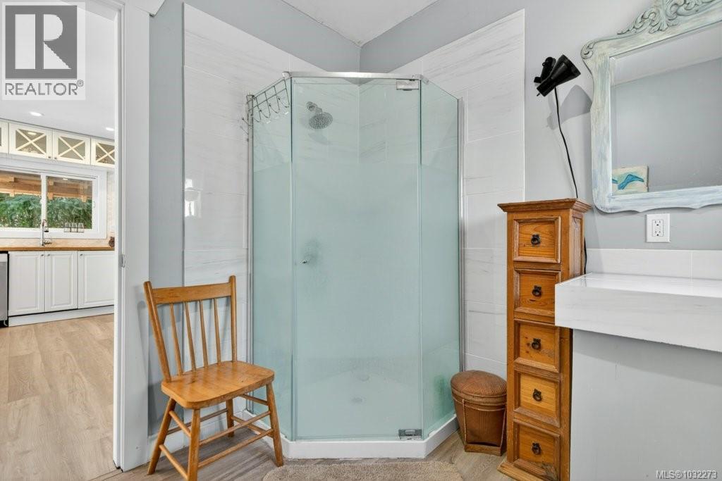 276 WINTER HARBOUR RD - 23