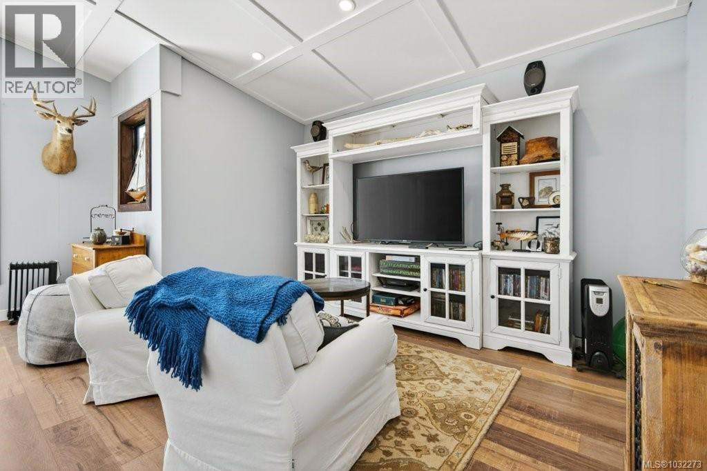 276 WINTER HARBOUR RD - 25