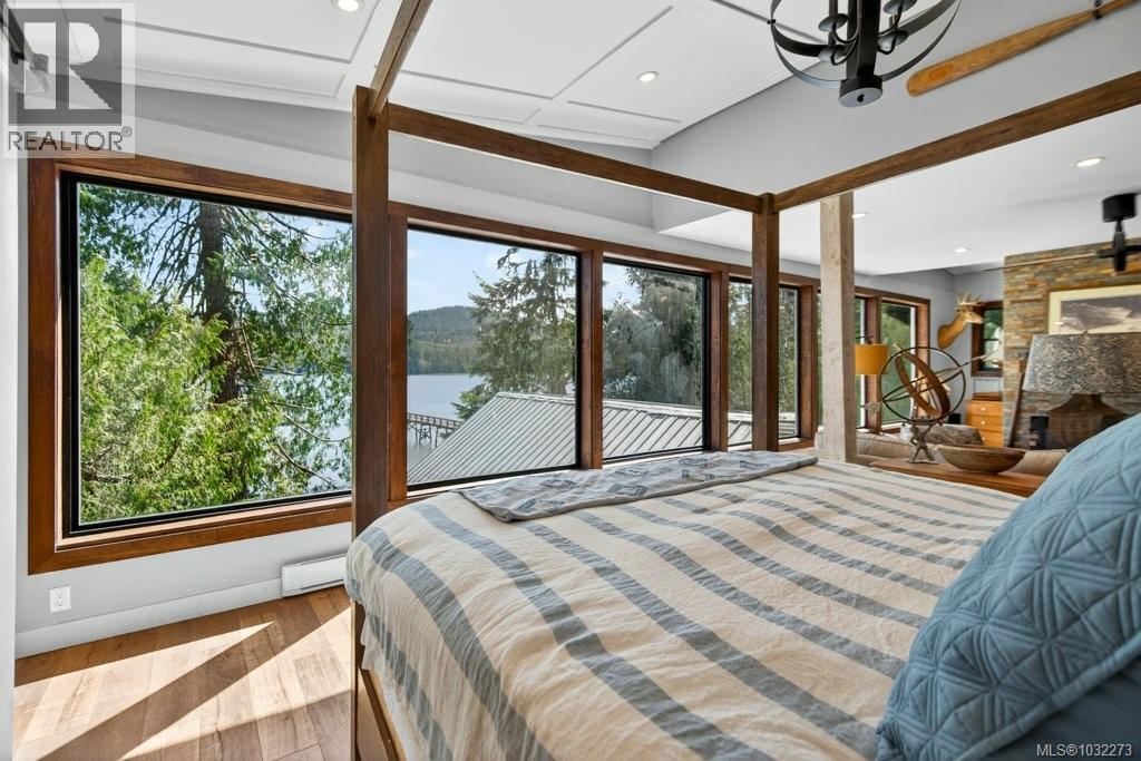 276 WINTER HARBOUR RD - 34