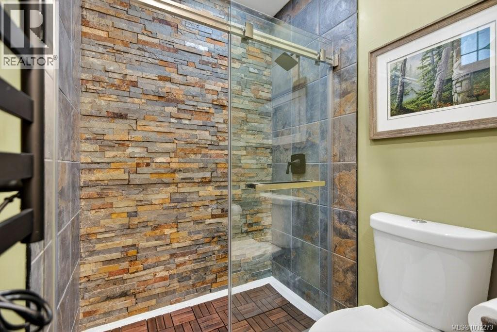 276 WINTER HARBOUR RD - 38