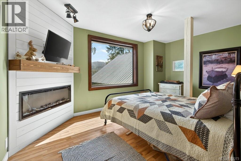 276 WINTER HARBOUR RD - 45