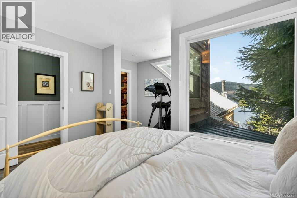 276 WINTER HARBOUR RD - 53