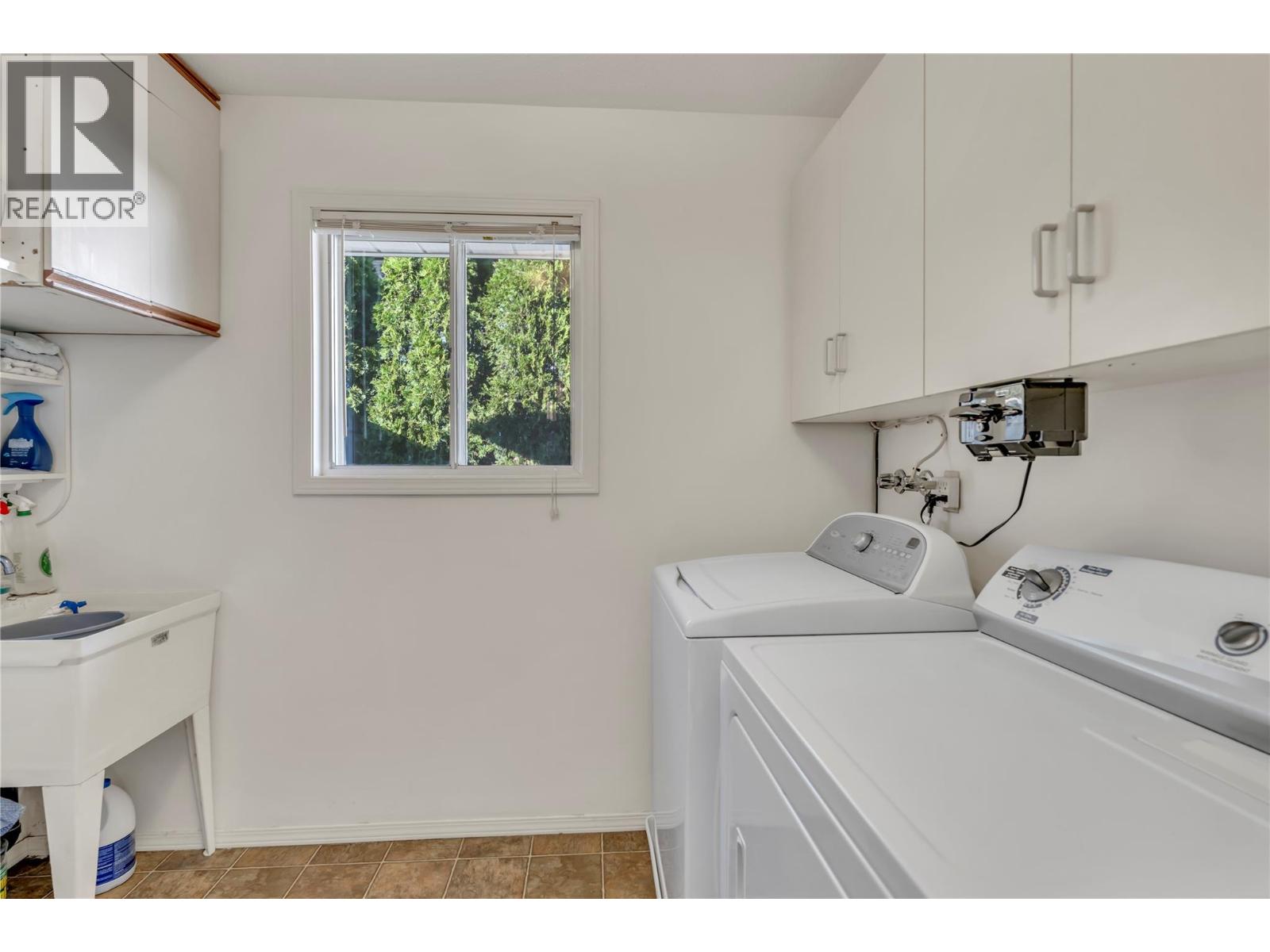 5878 Tulameen Street - 23