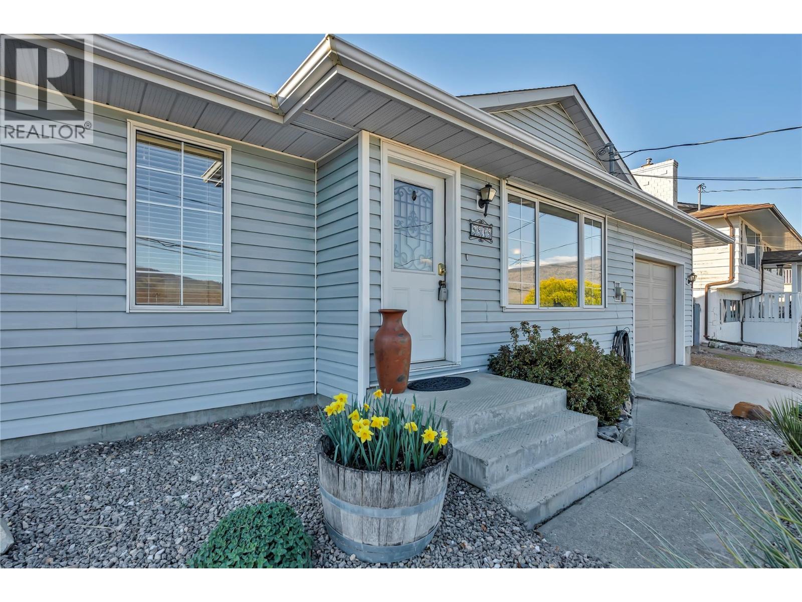  5878 Tulameen Street, Oliver